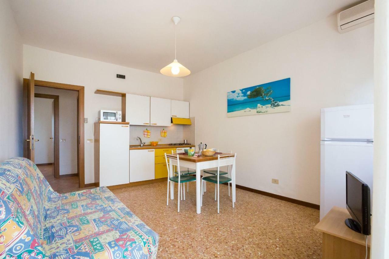Residence Cristallo Каорле Экстерьер фото