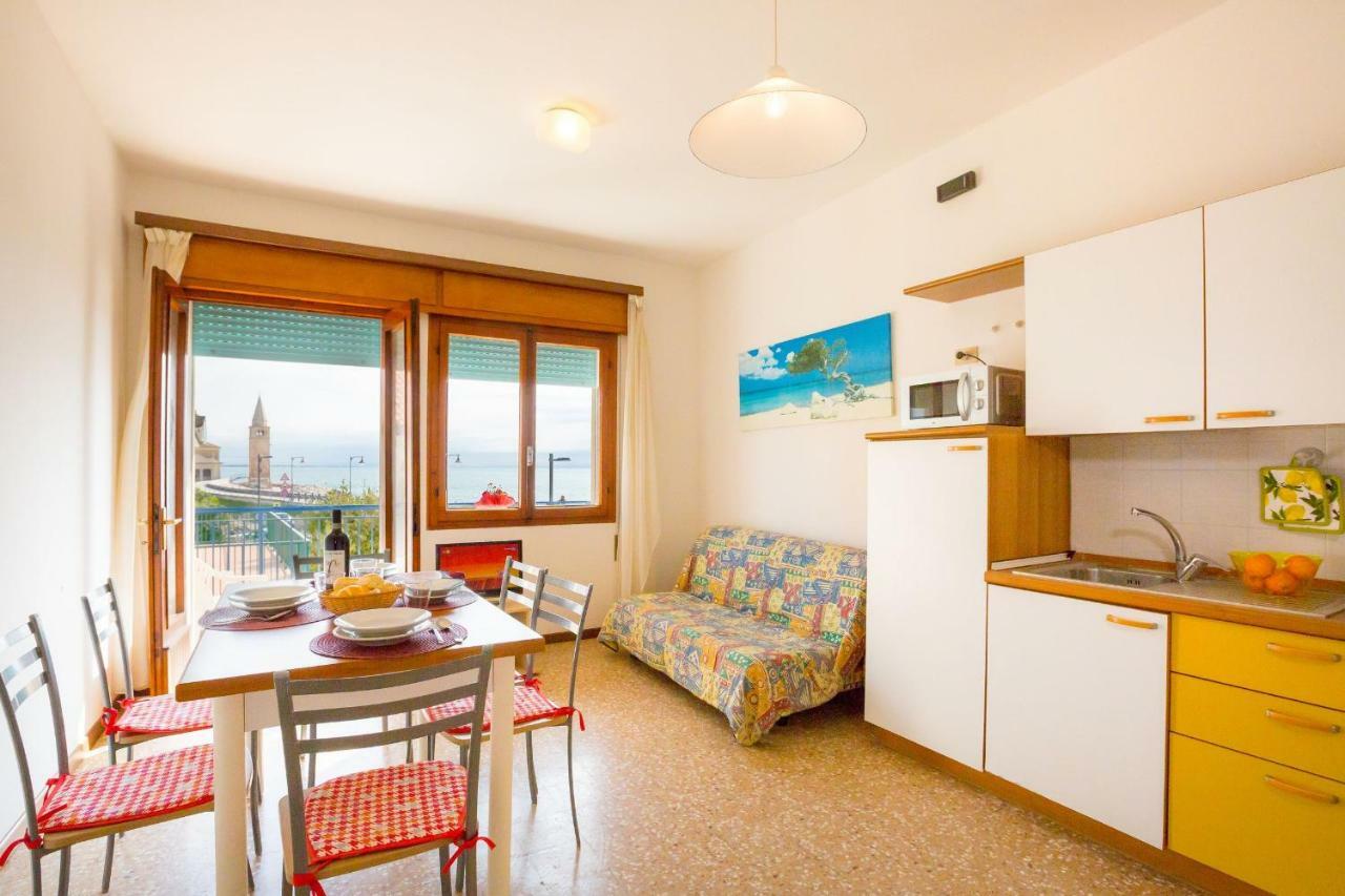 Residence Cristallo Каорле Экстерьер фото